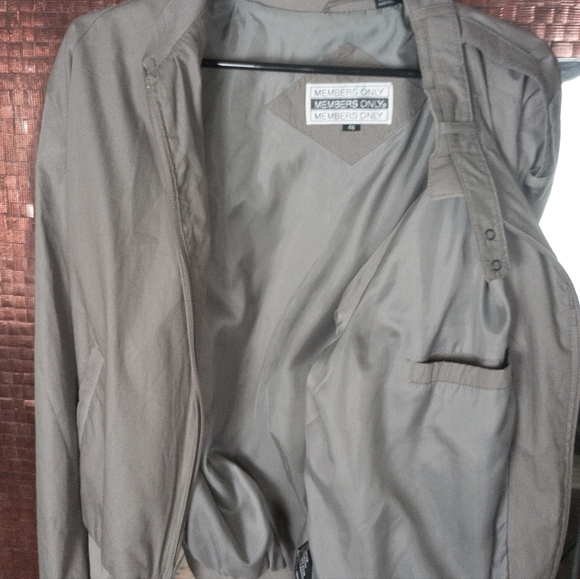 Vintage 80s Authentic Members Only Bomber Jacket Gray Zip Up Size 46 - Picture 9 of 14